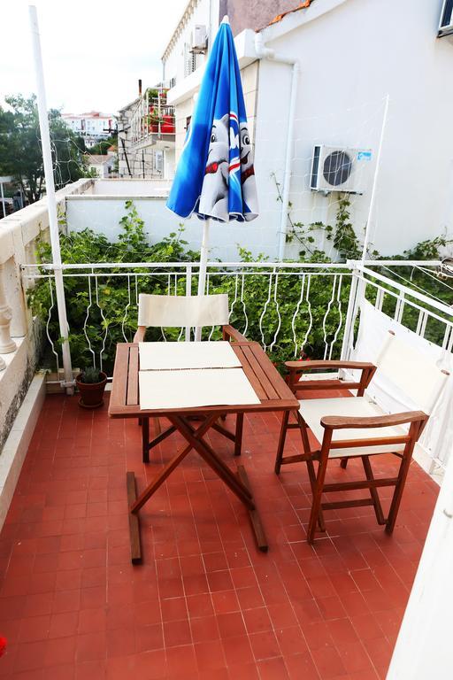 Apartments And Rooms Denoble Korcula Town Exterior photo